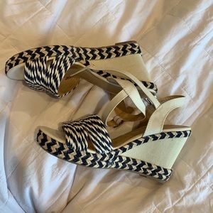 Adorable summer wedges